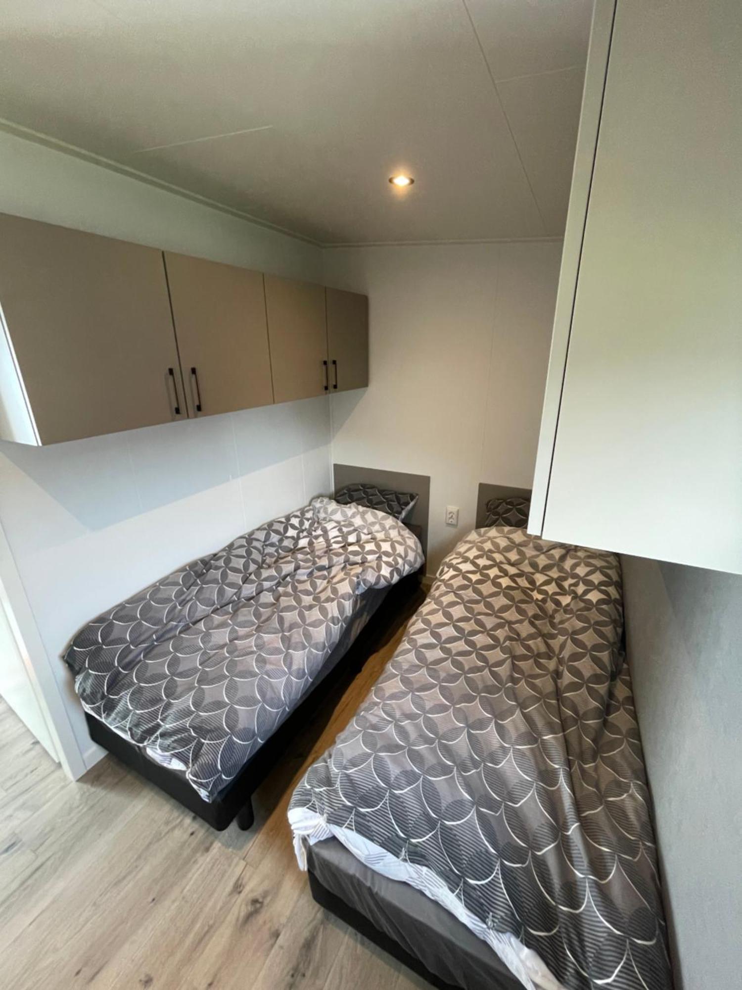 Miva Villa Leiderdorp Bagian luar foto